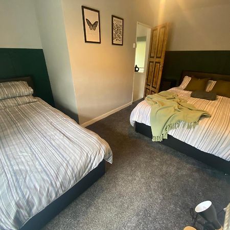 Mountain View Two Bedroom Llwynypia Exterior foto