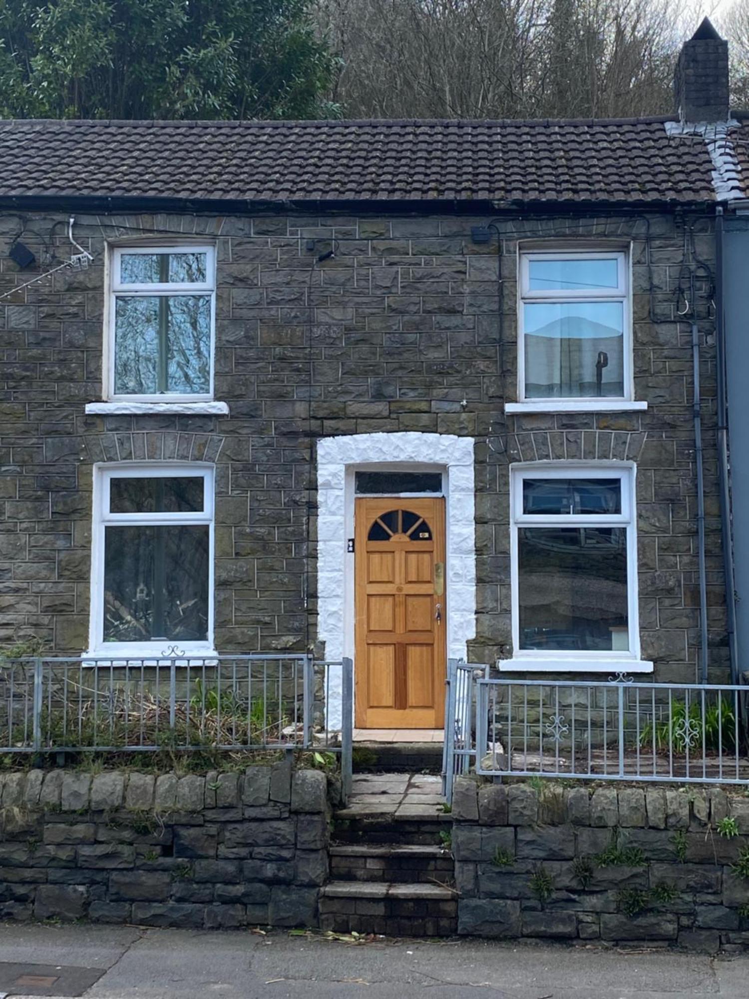 Mountain View Two Bedroom Llwynypia Exterior foto